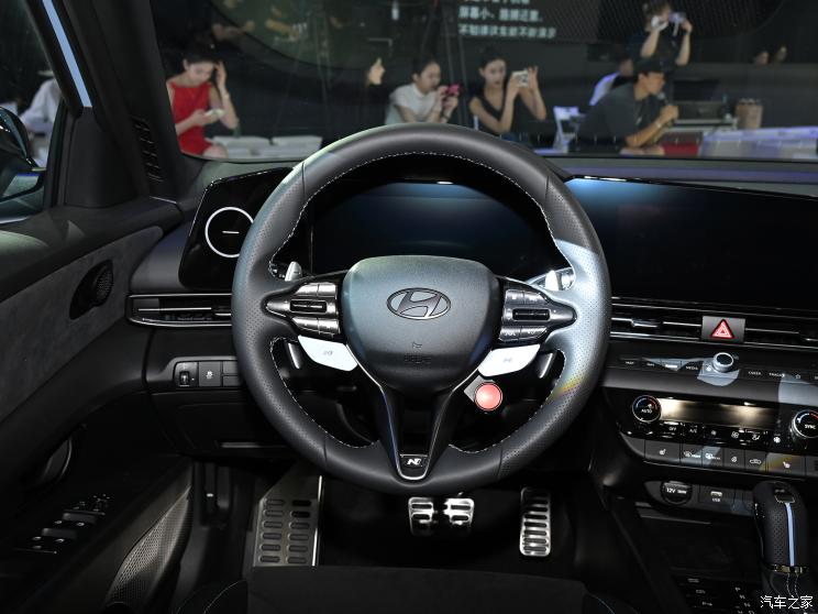 现代n 伊兰特elantra n 2023款 2.0t n